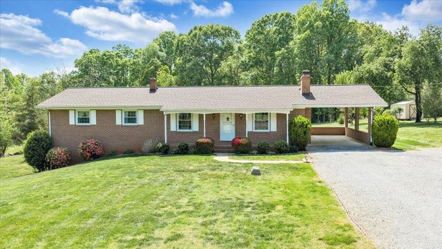 935 Bonbrook Mill RD, Rocky Mount, VA 24151