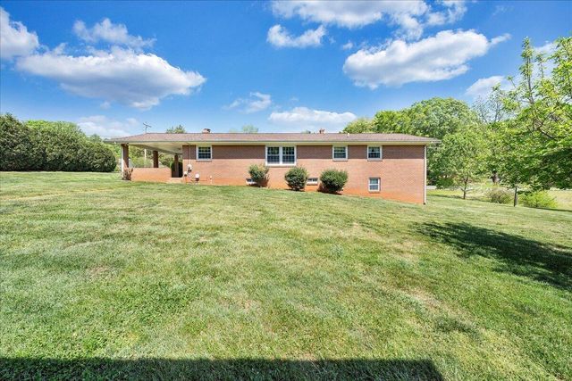 935 Bonbrook Mill RD, Rocky Mount, VA 24151