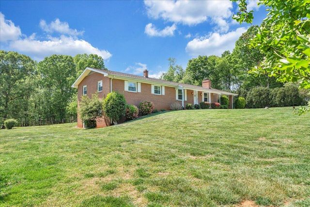 935 Bonbrook Mill RD, Rocky Mount, VA 24151