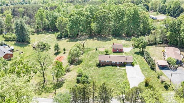 935 Bonbrook Mill RD, Rocky Mount, VA 24151