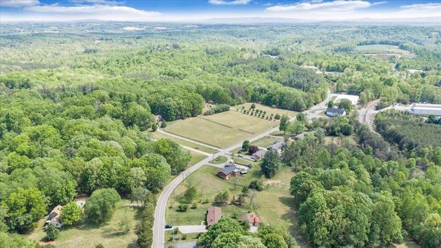 935 Bonbrook Mill RD, Rocky Mount, VA 24151