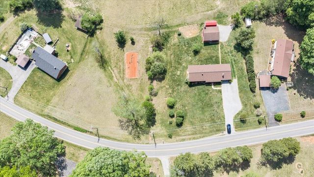 935 Bonbrook Mill RD, Rocky Mount, VA 24151