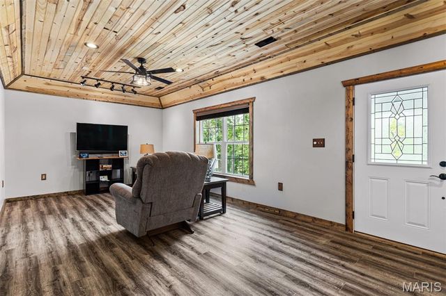 6275 Mohawk Drive, French Village, MO 63036