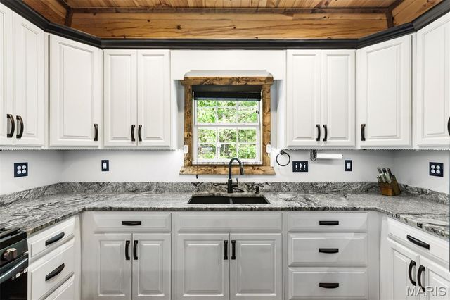 6275 Mohawk Drive, French Village, MO 63036