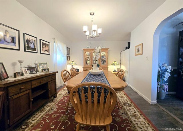 261 Phyllis Drive, Patchogue, NY 11772