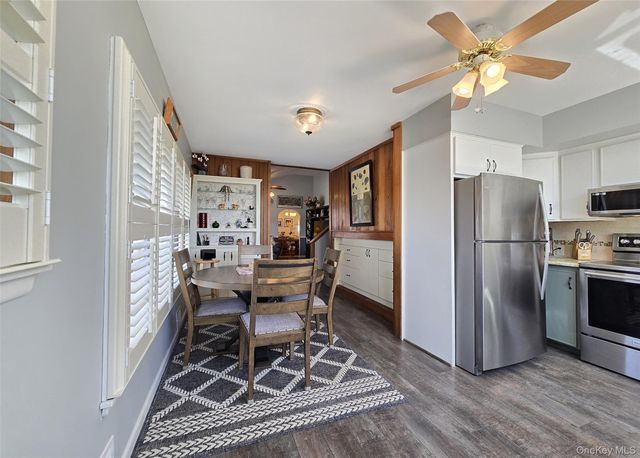 261 Phyllis Drive, Patchogue, NY 11772