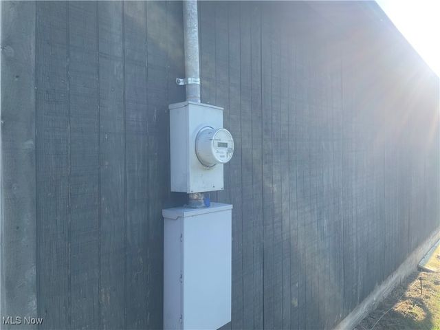 18010 Winterset Lane, Lore City, OH 43755