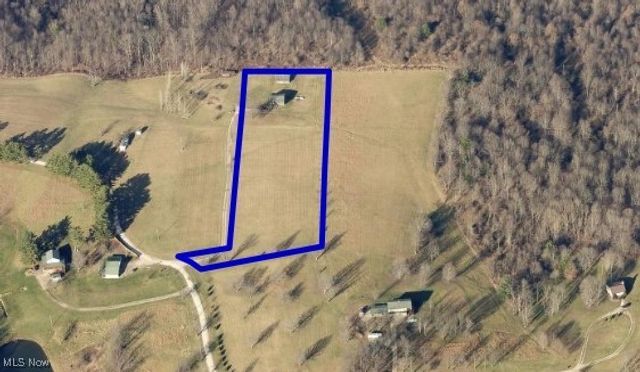 18010 Winterset Lane, Lore City, OH 43755