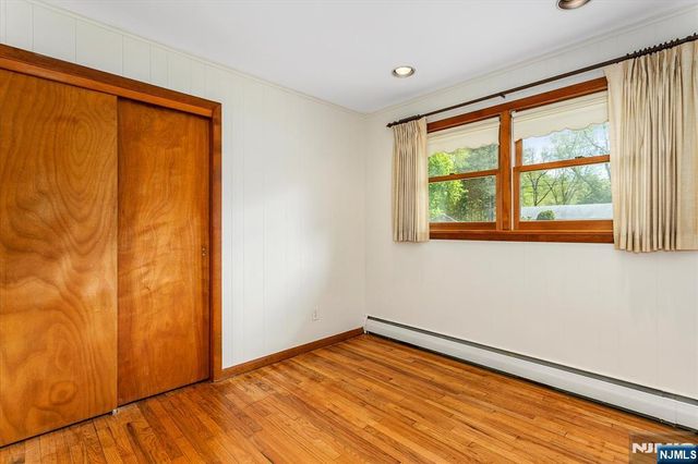 630 Valley Court, Twp Of Washington, NJ 07676