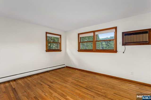 630 Valley Court, Twp Of Washington, NJ 07676