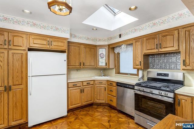 630 Valley Court, Twp Of Washington, NJ 07676