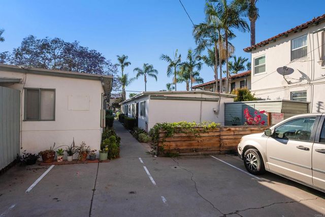 225 D Avenue, Coronado, CA 92118