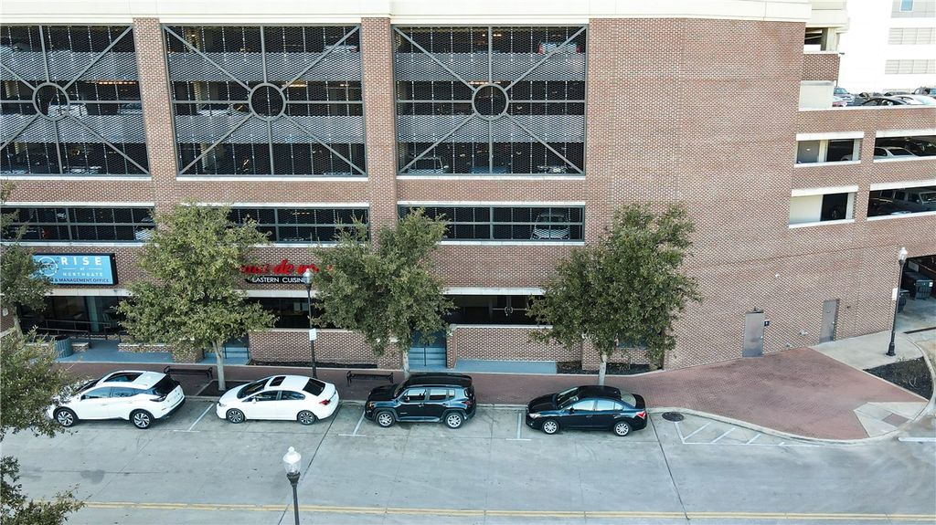 717 University Drive, College Station, TX 77840 — photo 4