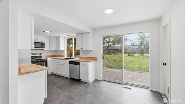 2840 22nd Street SE, Auburn, WA 98092