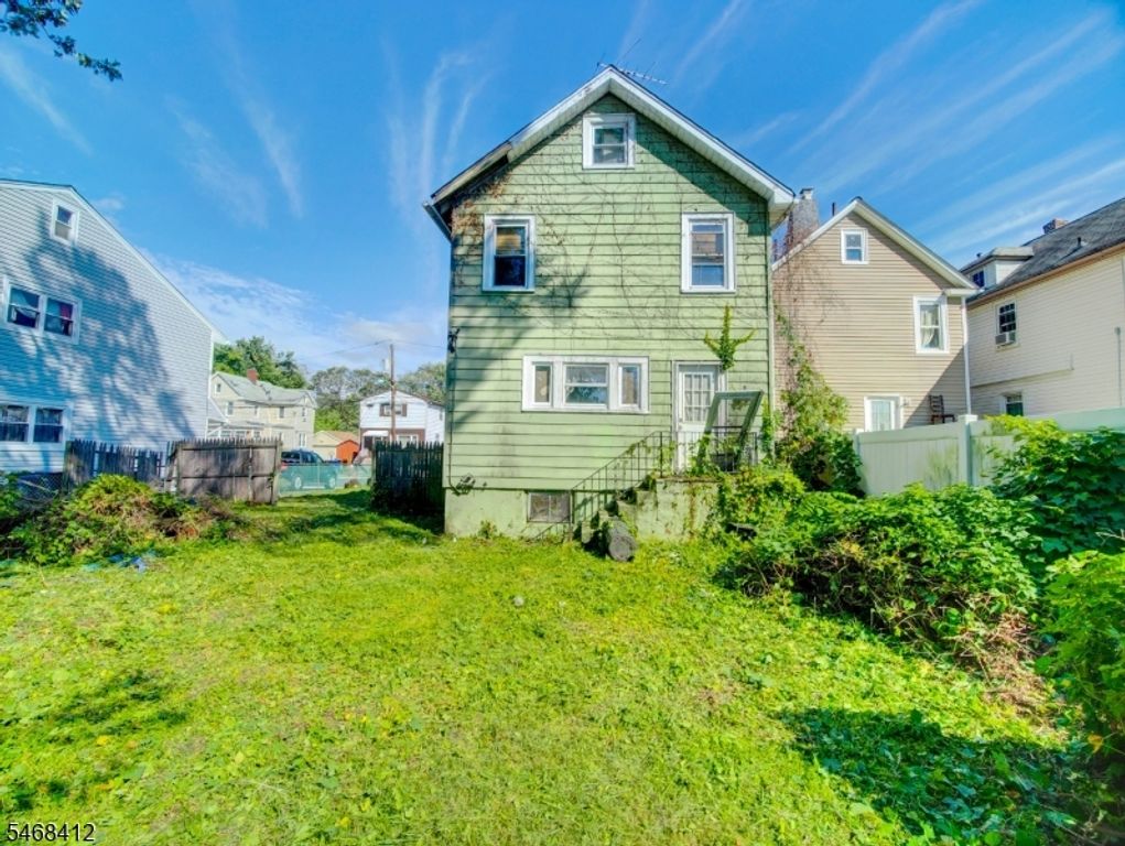 181 Berdan Pl, Hackensack City, NJ 07601 — photo 5