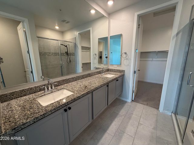 3855 S MCQUEEN Road 3, Chandler, AZ 85286