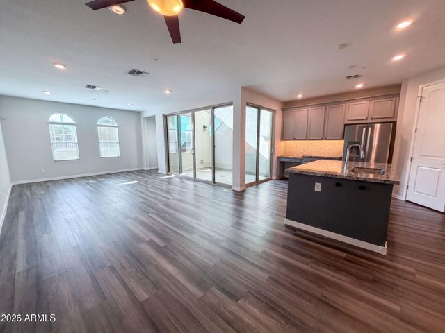 3855 S MCQUEEN Road 3, Chandler, AZ 85286