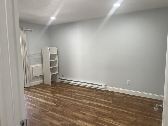 800 Bearses Way 4EC, Barnstable, MA 02601
