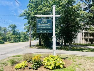 800 Bearses Way 4EC, Barnstable, MA 02601