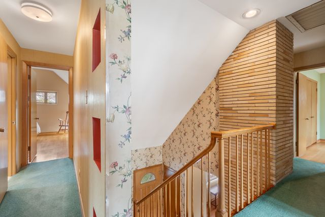 1104 S ALDINE Avenue, Park Ridge, IL 60068