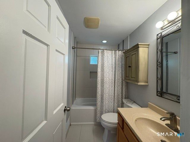 8 Edgemont Road, Milford, CT 06460