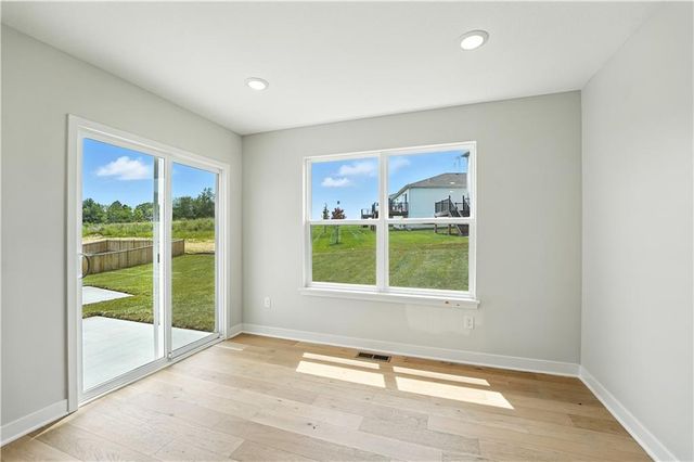 715 Glenn Circle, Raymore, MO 64083