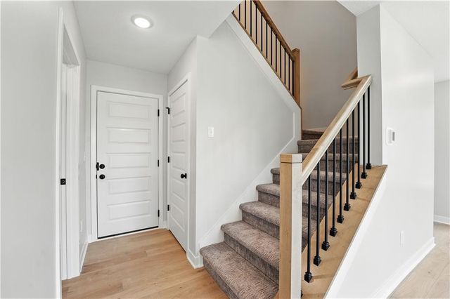 715 Glenn Circle, Raymore, MO 64083