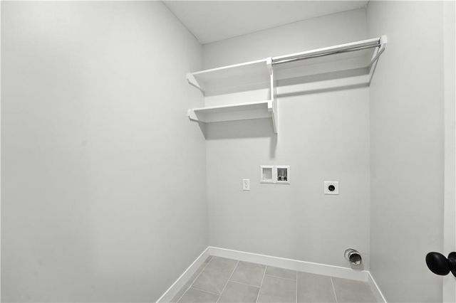 715 Glenn Circle, Raymore, MO 64083