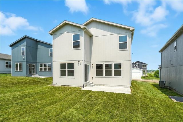 715 Glenn Circle, Raymore, MO 64083