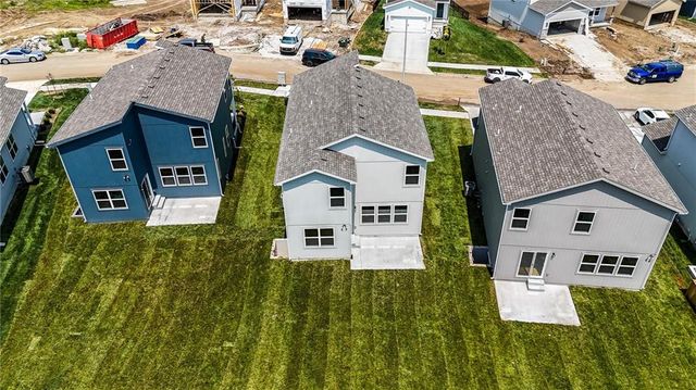 715 Glenn Circle, Raymore, MO 64083