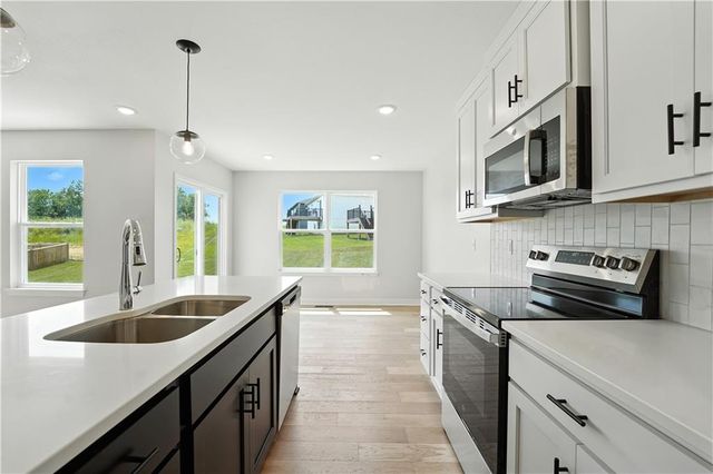 715 Glenn Circle, Raymore, MO 64083