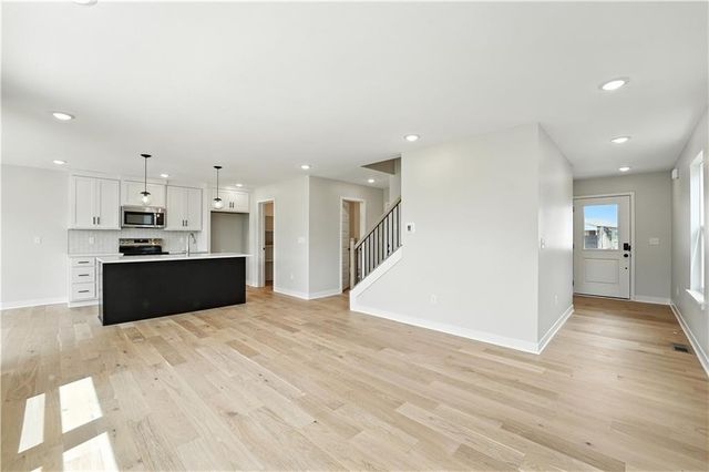 715 Glenn Circle, Raymore, MO 64083