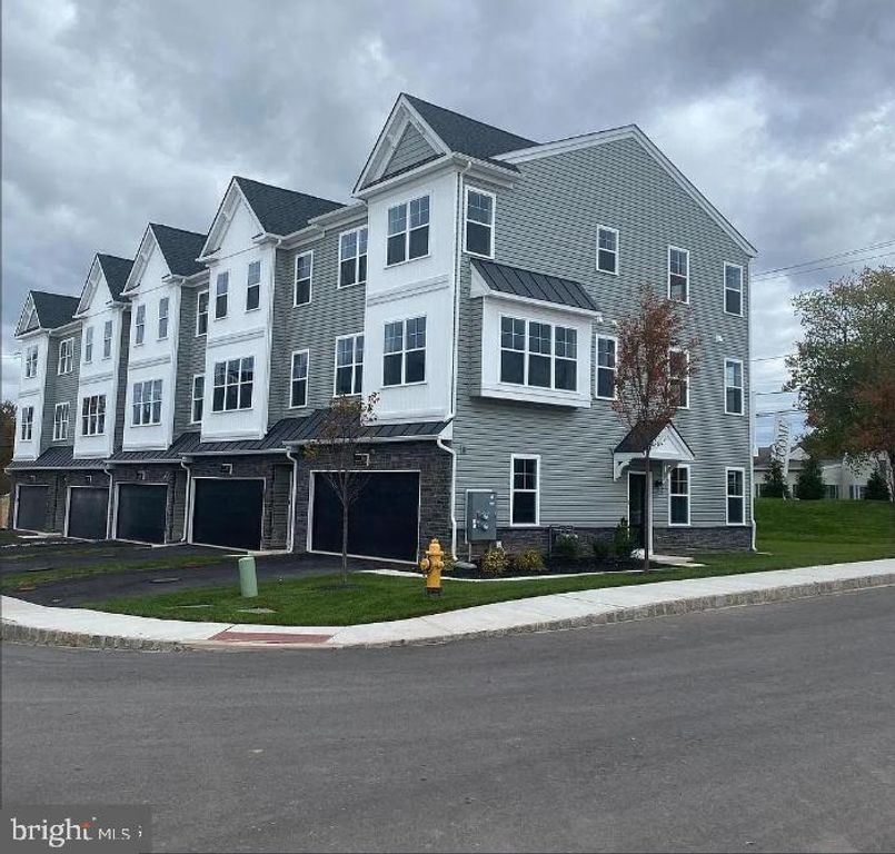 88 BECKER DR, CHALFONT, PA 18914 — exterior