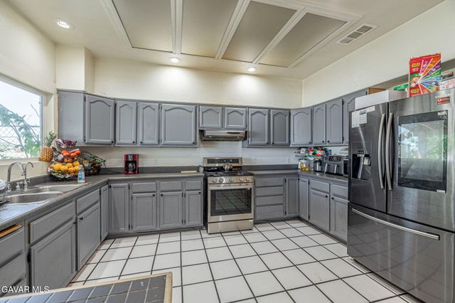 38740 E 25th Street, Palmdale, CA 93550