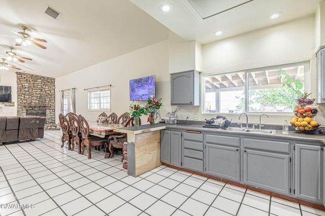 38740 E 25th Street, Palmdale, CA 93550