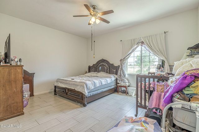38740 E 25th Street, Palmdale, CA 93550