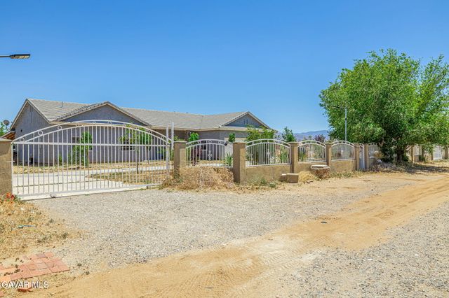 38740 E 25th Street, Palmdale, CA 93550