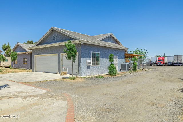 38740 E 25th Street, Palmdale, CA 93550
