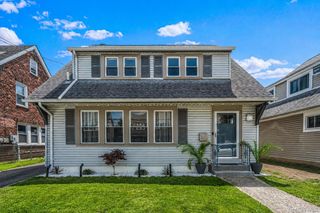 22 Prospect Street, Williston Park, NY 11596