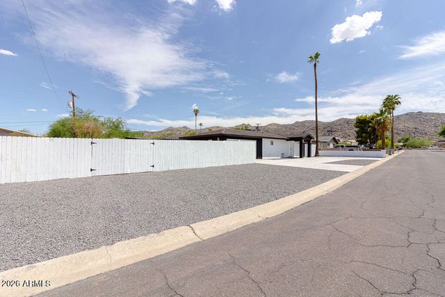8435 S 16TH Place, Phoenix, AZ 85042
