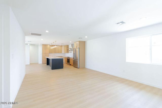 8435 S 16TH Place, Phoenix, AZ 85042