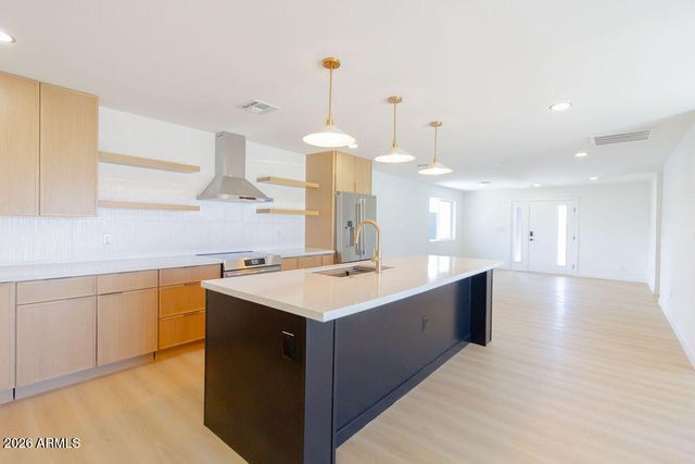 8435 S 16TH Place, Phoenix, AZ 85042