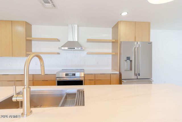 8435 S 16TH Place, Phoenix, AZ 85042