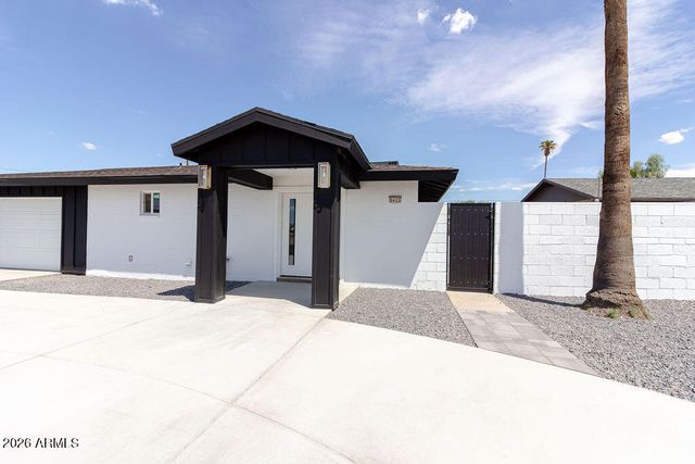 8435 S 16TH Place, Phoenix, AZ 85042