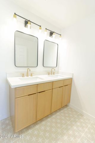 8435 S 16TH Place, Phoenix, AZ 85042