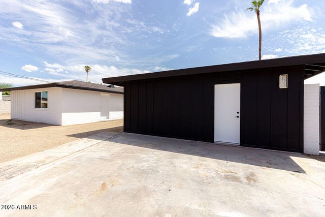 8435 S 16TH Place, Phoenix, AZ 85042