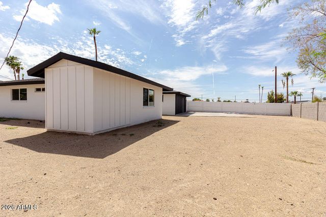 8435 S 16TH Place, Phoenix, AZ 85042