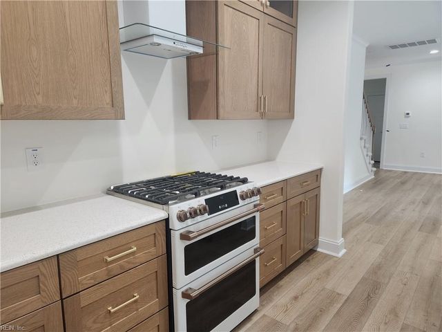 2430 Ballahack RD, Chesapeake, VA 23322