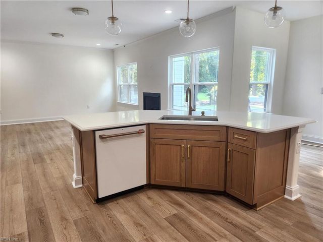 2430 Ballahack RD, Chesapeake, VA 23322