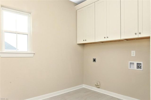 2430 Ballahack RD, Chesapeake, VA 23322